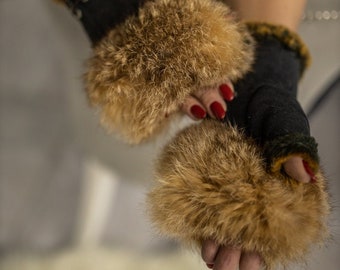 Genuine Women's Sheepskin Mittens, Merino Wool with Rabbit Collar,  Warm and Soft, Comfy and Flexible, Hand Protection!!