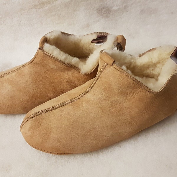 Women Sheepskin Slippers , Men's Indoor Shoes, Natural Leather, Handmade, Warm and Soft, Sheepskin Boots, Suede Sole with Rubber Spots.