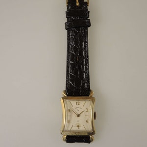 Stylish 21 Jewel Lord Elgin Wrist Watch c1950