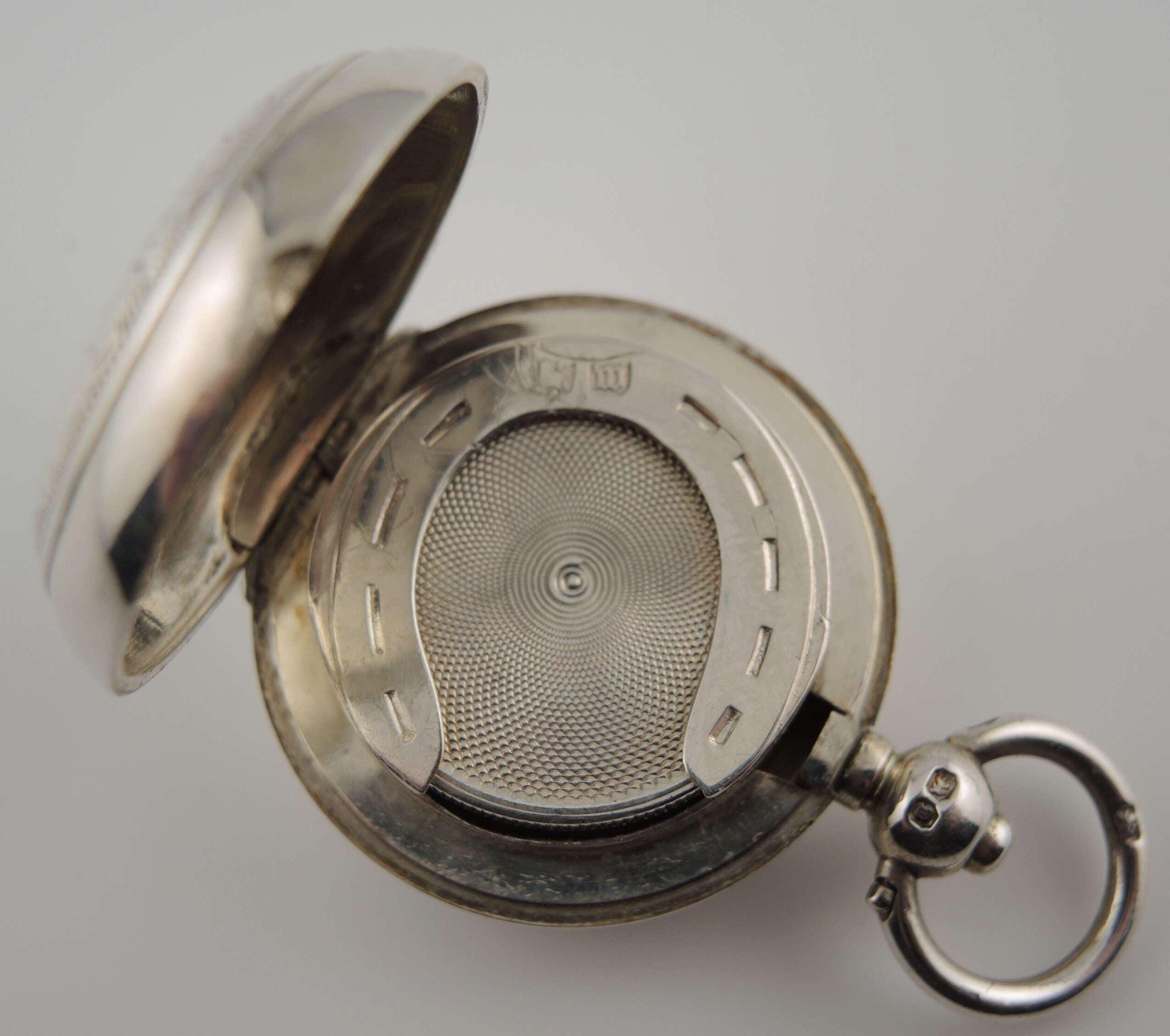 Victorian English Silver Sovereign Case. With Horse Shoe Holder