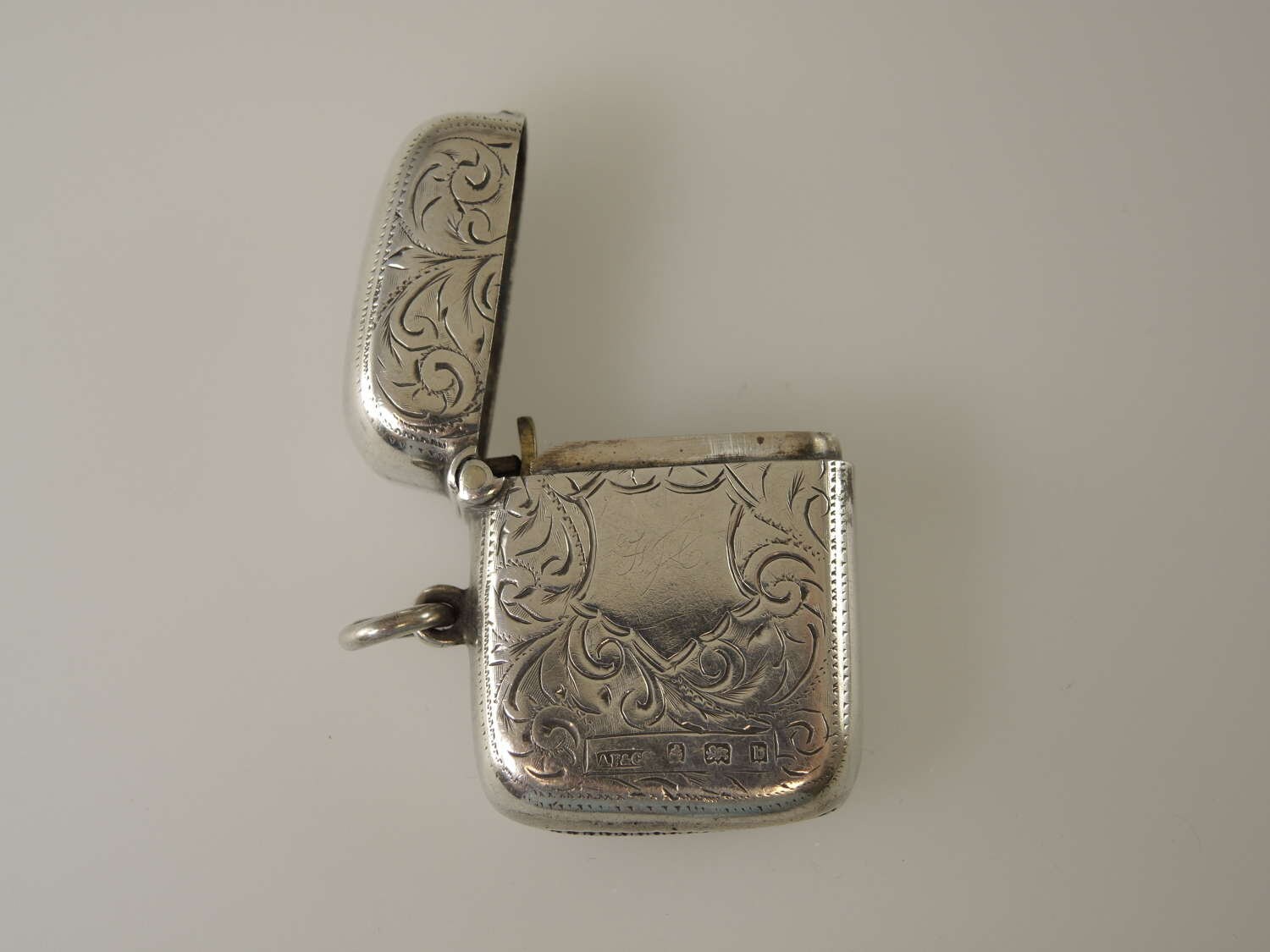 【ひろ】GLAD HAND & Co. SILVER VESTA CASE Antique Large Silver Vesta Case JR Birmingham 1921 31g DLZX