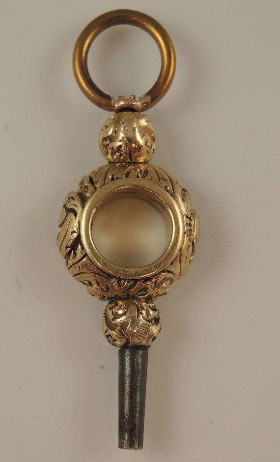 Victorian gold cased pocket watch key c1850