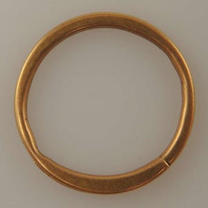 Georgian 15K gold fancy carved split ring c1810