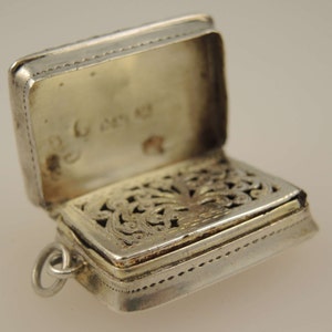 English silver Nathaniel Mills vinaigrette. Birmingham 1840