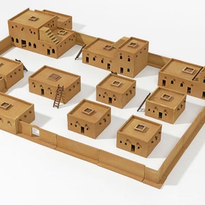 DESERT CITY Set - 10 gebouwen op schaal 15mm - geassembleerd en geschilderd