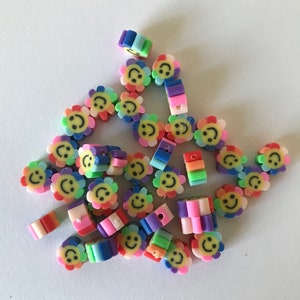 30 x Flower Smiley Face Beads 10mm Multicolour