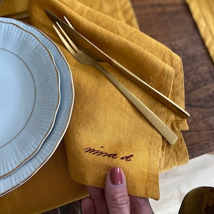 Servilleta de lino, amarillo mostaza, mantelería hecha a mano, lino europeo, servilletas de color amarillo ocre ámbar, envueltas para regalo, idea de regalo de inauguración de la casa