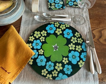 Juego de 4 manteles individuales florales: diseño sueco, resistentes al calor, envueltos para regalo.