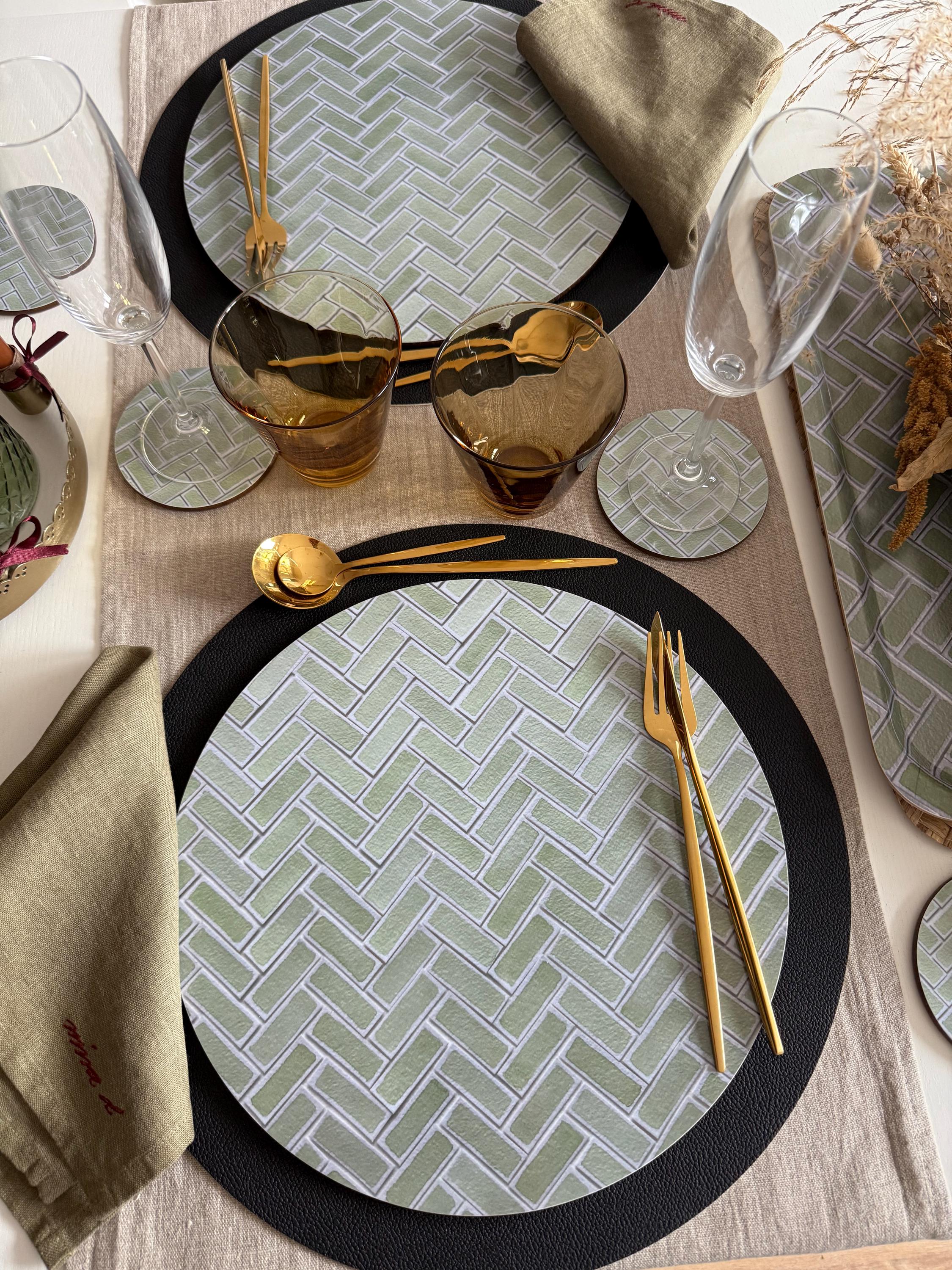 Nikalaz Ronde placemats en onderzetters van gerecycled leer
