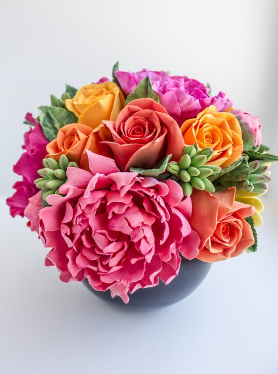 Round Vase Centerpiece Flower Arrangement Flowers In A Vase Etsy