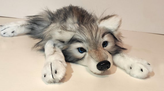 Fabriqué sur commande Peluche/petit loup Silver Wolf en fausse