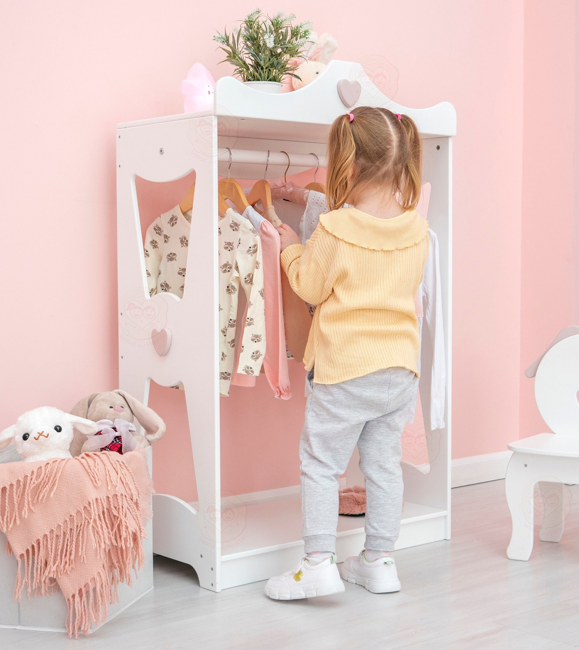 Montessori Angel Kids Clothing Rack Kids Hanger Birthday Baby