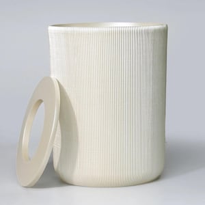 Resin Trash Can with Lid: Modern Bathroom, Kitchen Waste Bin