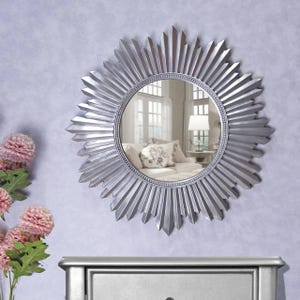 Armanda Sunburst Wall Mirror: Modern Silver Resin Decor (18x18 in)