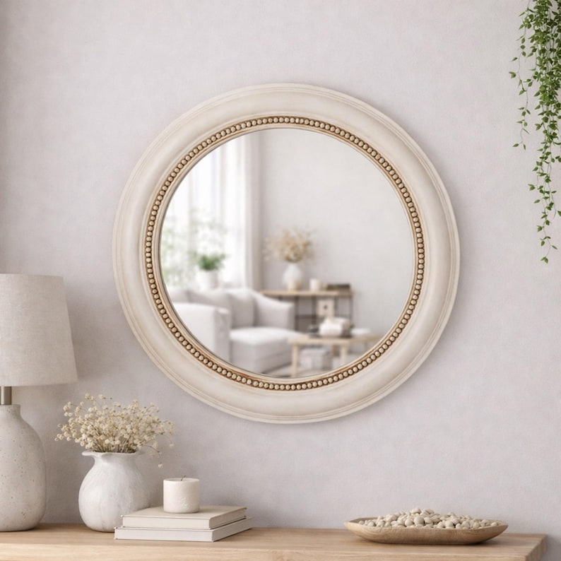 Espelho de parede redondo em resina com detalhes em vison e contas: Espelho decorativo de luxo em resina. imagem 9