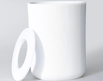 Papelera blanca de la colección Lydia: moderna papelera para baño y cocina