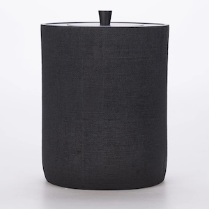 Cubo de basura negro – Papelera moderna para baño y cocina, ideal para la recogida de ropa blanca.