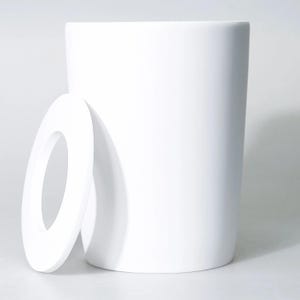 White Resin Trash Can with Lid: Modern Bathroom Kitchen Decor