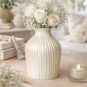 Pearl Resin Medium Flower Vase, Waterproof Decorative Table Plant pot