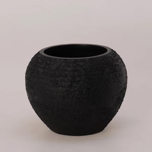 Jarrón negro texturizado: elegante decoración de resina para el hogar, maceta decorativa moderna