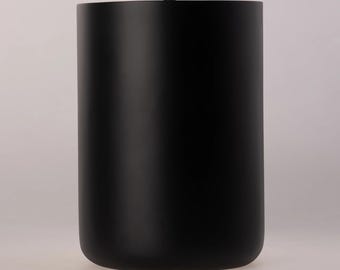 Maxi Collection Oversized Black Resin Trash Can – Modern Kitchen & Bathroom Waste Bin