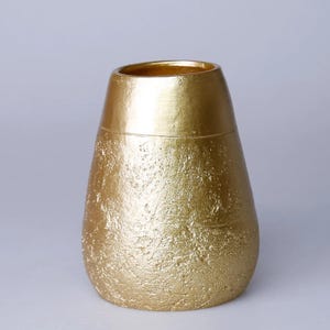 Gold Resin Flower Pot: Modern Vienna Vase, Decorative Plant Pot