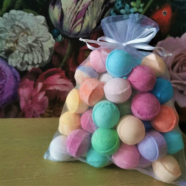 50 Mini Bath Marbles Chill Pills Fizzies Bombs Organza Bag Assorted Mixed Assortment Fizzers Wedding Favours Fruity Fresh Gift Wrapped Set