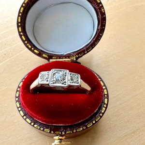 Art Deco Diamond Engagement Ring 18 Carat Yellow Gold and Platinum