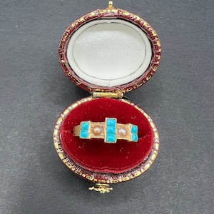 Antiker Viktorianischer Türkis Cabochon und Saatperle Ring aus 15 Karat Gold