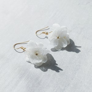 Handmade Real Hydrangea Eternal Flower Jewelry - Dangle Earrings, Dried, Preserved, Gold PTD, One of A Kind, Resin, Birthday, Sister