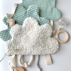 Knisterwolke Muster, Schnuffeltuch, Knistertuch, Babyspielzeug, Babygeschenk, Knistertuch mit Namen