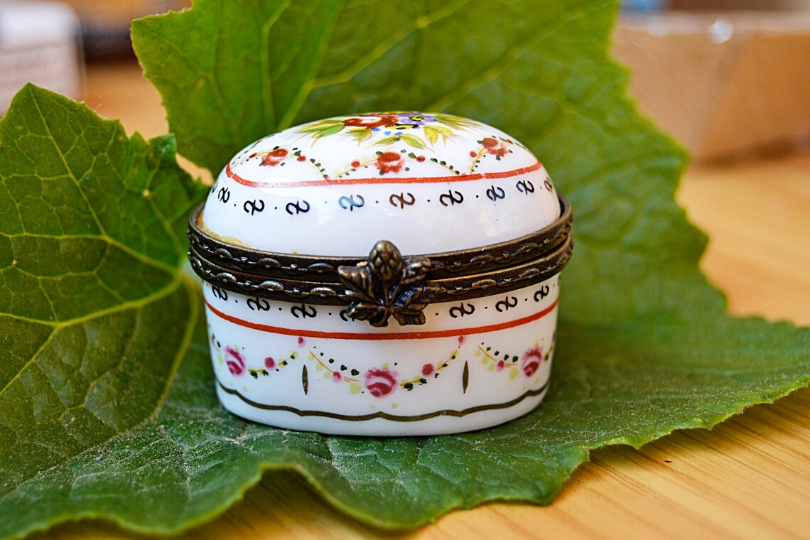 Daily Pill Box Small Pill Box Vintage Pill Box Etsy UK