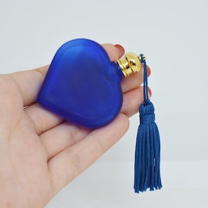 mini frasco de perfume de cristal azul vintage, frasco de perfume en forma de corazón