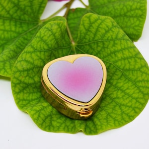 vintage heart pill box, gold pill box, new vintage pill box, collection pill box, women&#39;s gift, collector&#39;s gift, vintage pill box, vintage