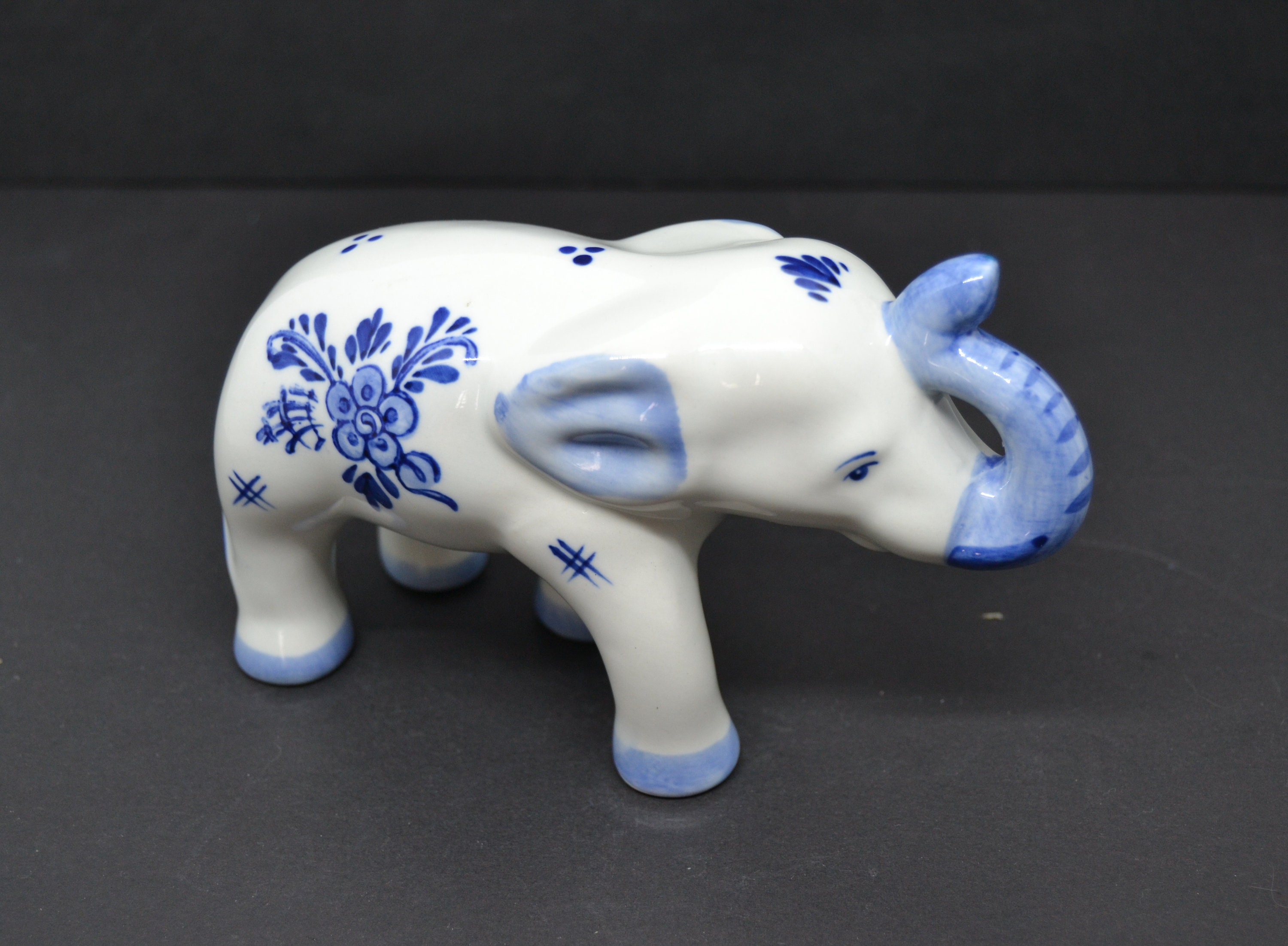 Handpainted, Delfts Blauw 506,vintage Porcelain Elephant