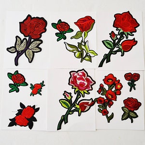 Puede incluir: Surtido de parches bordados de rosas rojas y rosas. Los parches son perfectos para agregar un toque de estilo floral a la ropa, bolsos u otros accesorios.