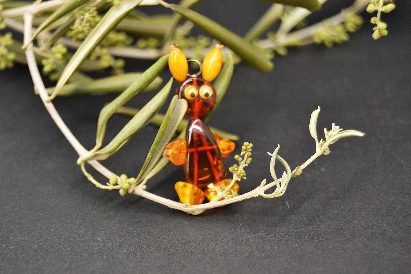 Amber pendant vintage pendant amber doll amber crafts Etsy España