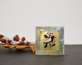 New vintage pillbox, square pillbox, mother of pearl pillbox, collectible pillbox, pillbox with bird, collectible item