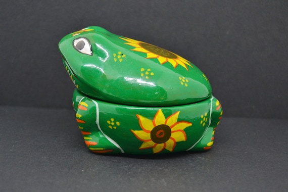 ceramic frog, frog jewelry box, clay frog, green … - image 1