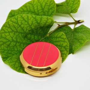 red and gold pill box, vintage, gold pill box, new vintage pill box, collection pill box, women&#39;s gift, collector&#39;s gift, vintage
