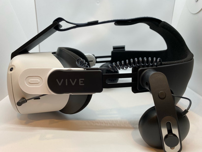 Oculus Quest 2 Decked out kit 2 Das Adapters 3 Cable Clips ...