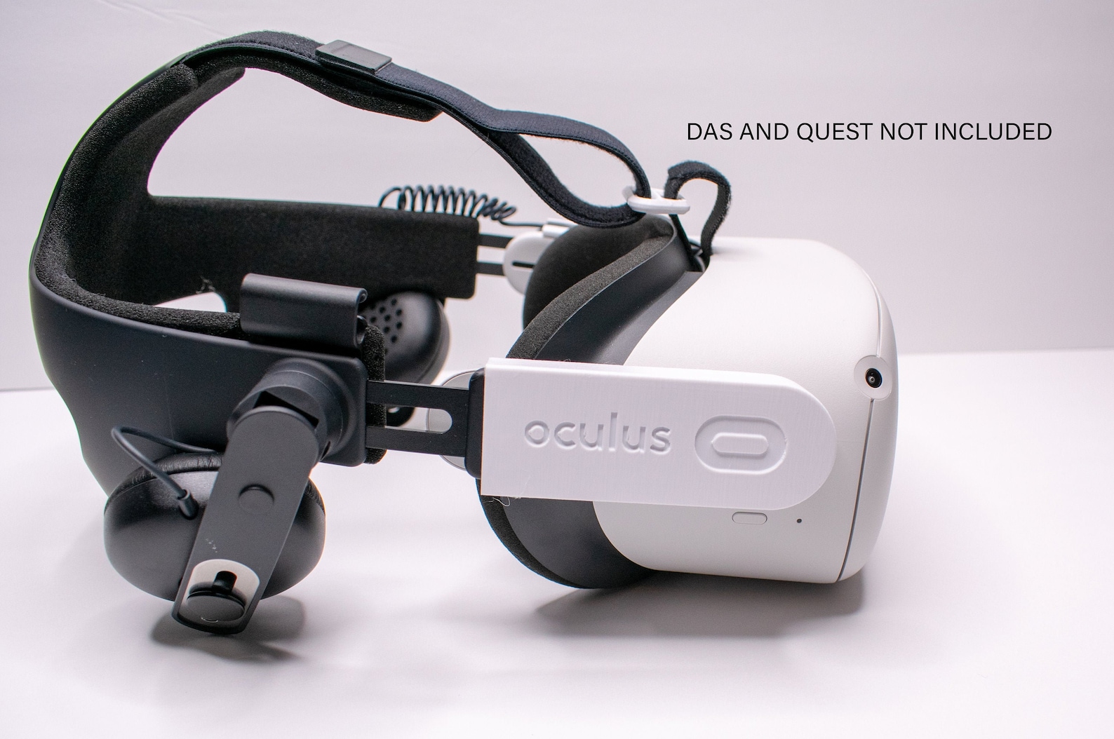 Oculus quest 2 цена. Док станция Oculus Quest 3. Oculus Quest 3 зарядка USB С. Крепление Oculus Quest 3.