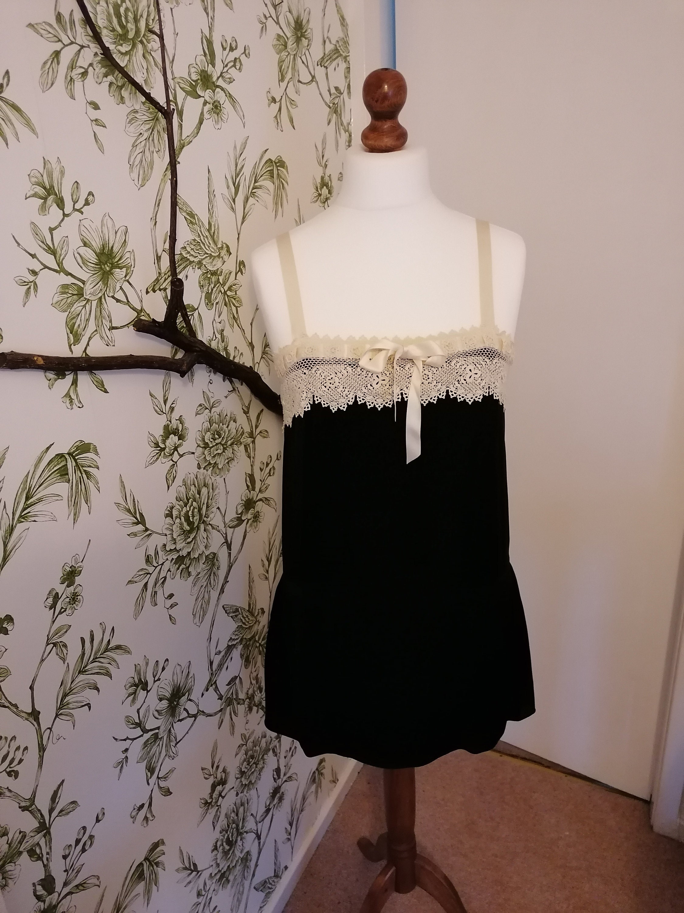 Vintage 90’s Ralph Lauren white camisole top