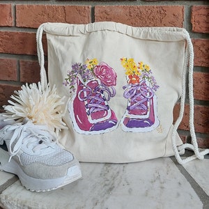 Gym or dance bag hand painted according to your tastes.