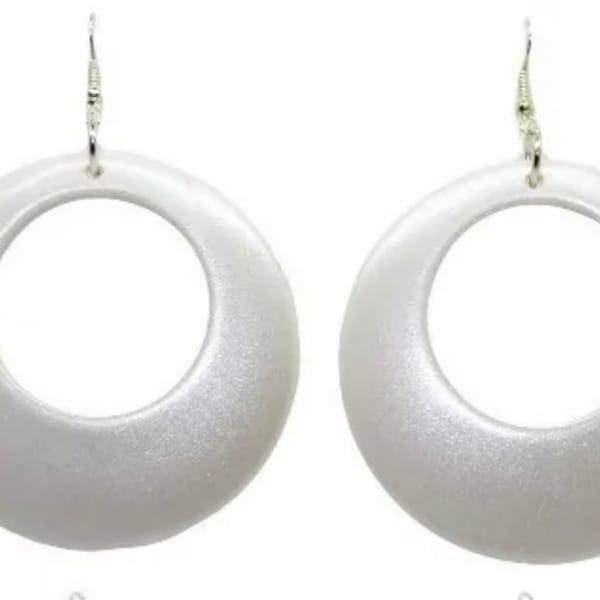 White RETRO 60s 70s acrylic hoop earrings