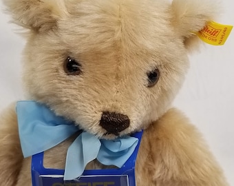 STEIFF - Mohair International Teddy Bear Passport