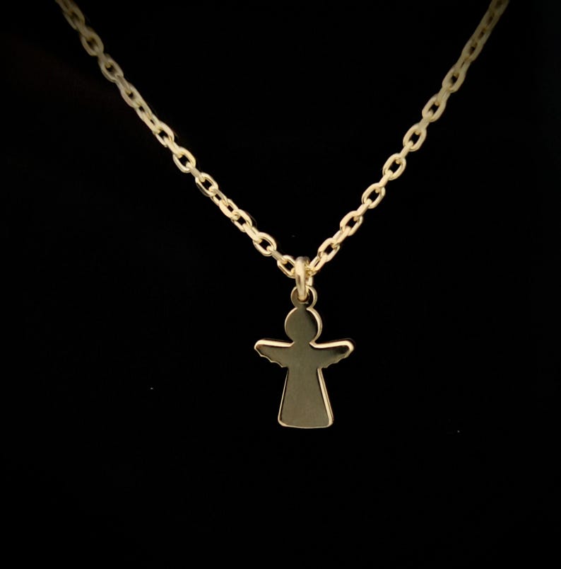 Tiny Angel Necklace: Little Angel Charm, Personalized Jewelry imagem 4