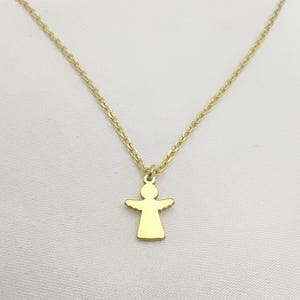 Tiny Angel Necklace: Little Angel Charm, Personalized Jewelry imagem 1