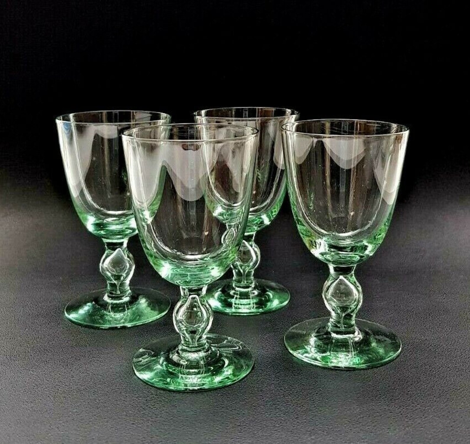 Set of 4 Vintage Cordial Glasses Green Tinted Crystal Glass Etsy