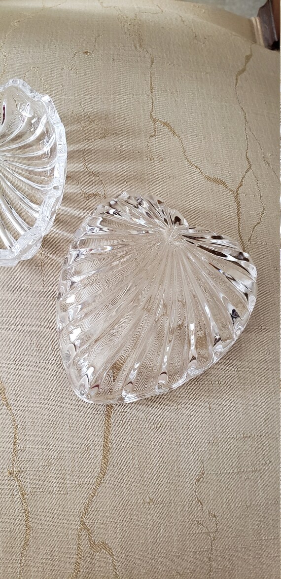 Puffed Crystal Heart Box with Lid / Crystal Vanit… - image 6